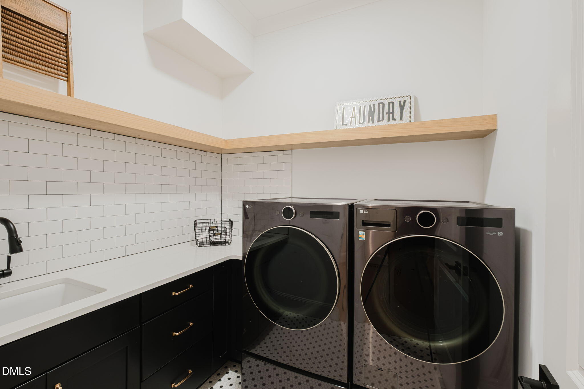 270 W Beech Slope Court