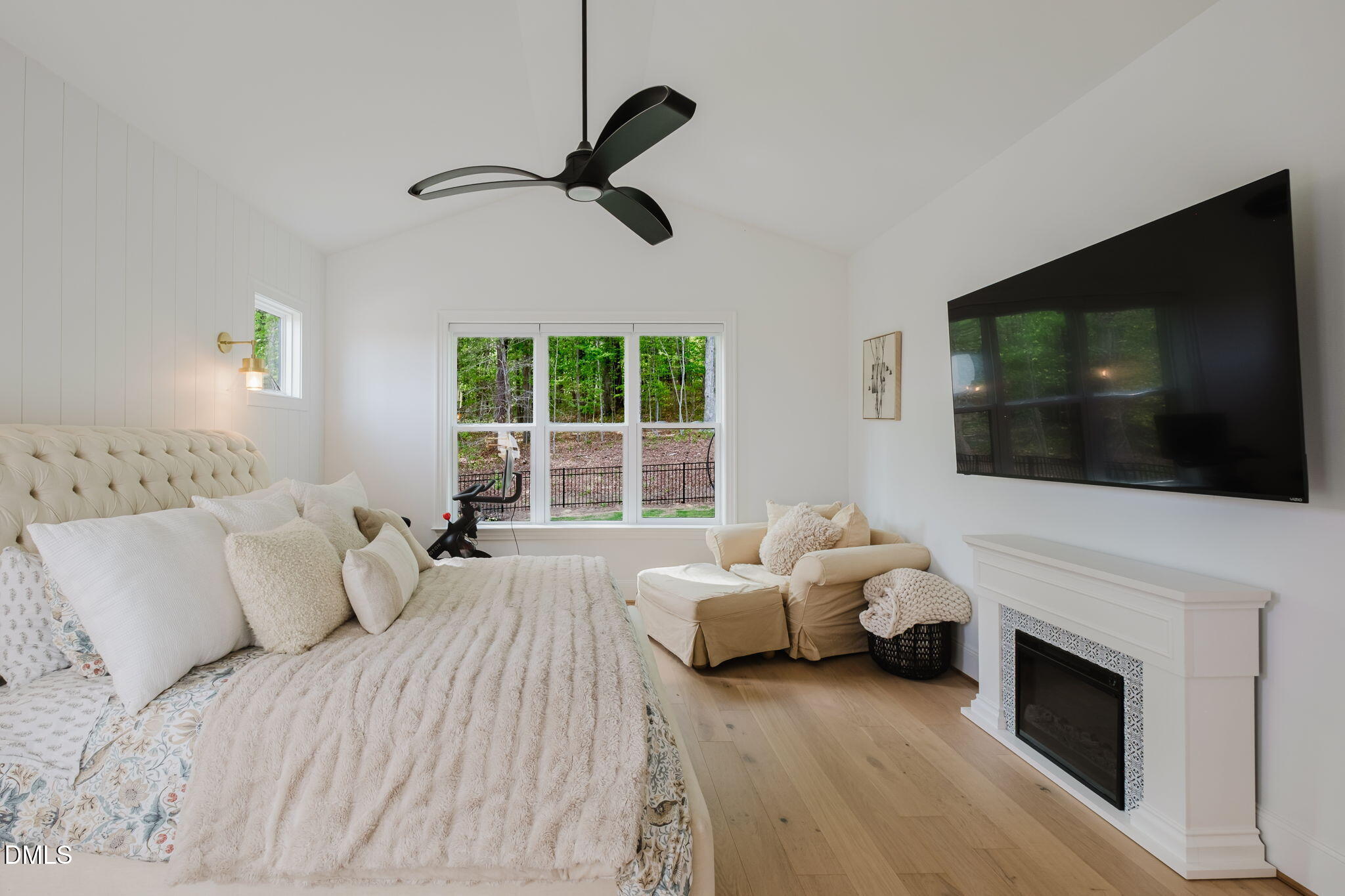 270 W Beech Slope Court