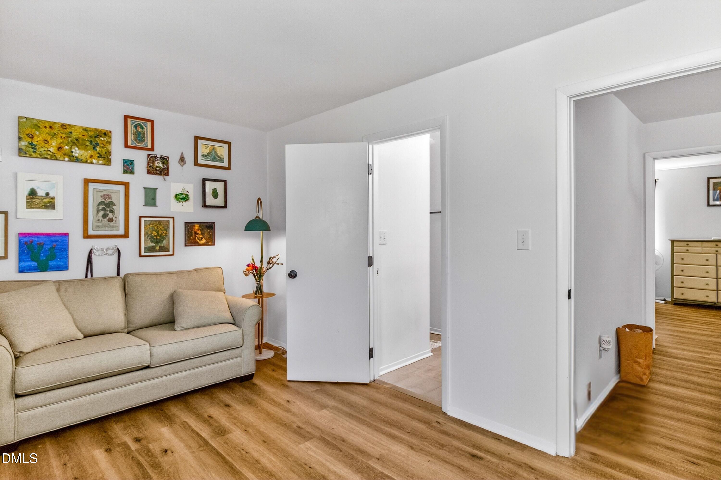 220 Elizabeth Street Apt A3