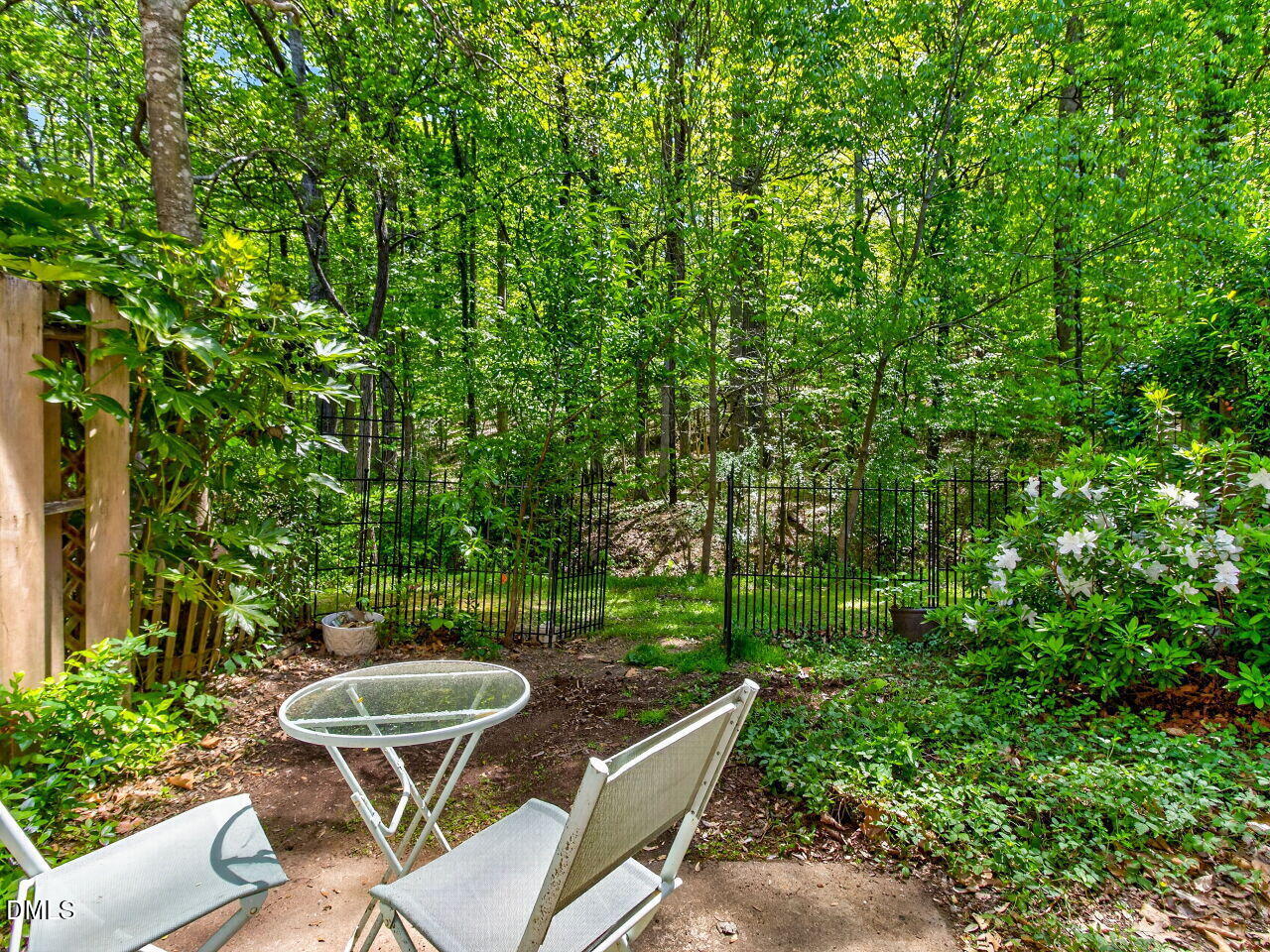 220 Elizabeth Street Apt A3