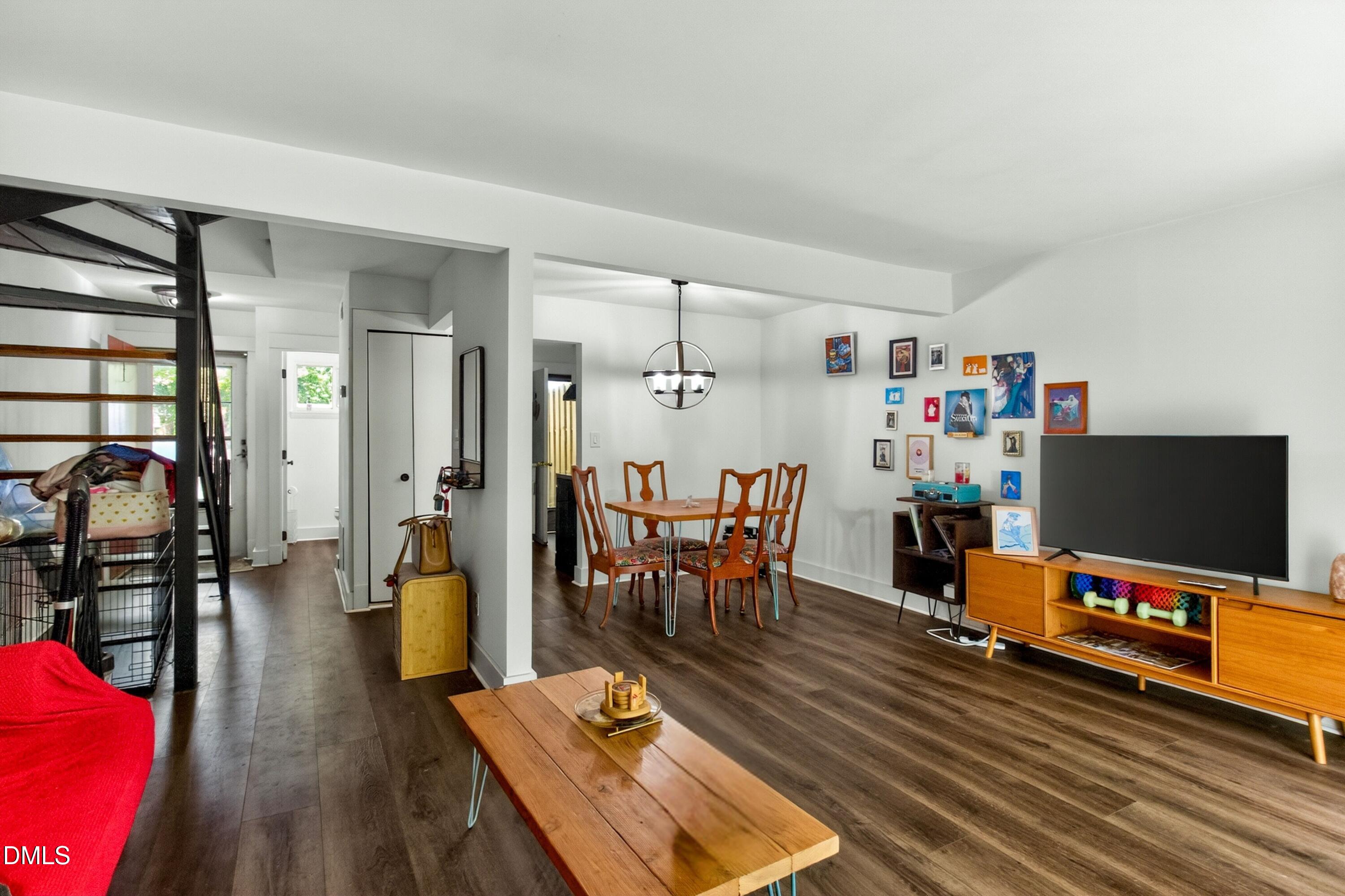 220 Elizabeth Street Apt A3