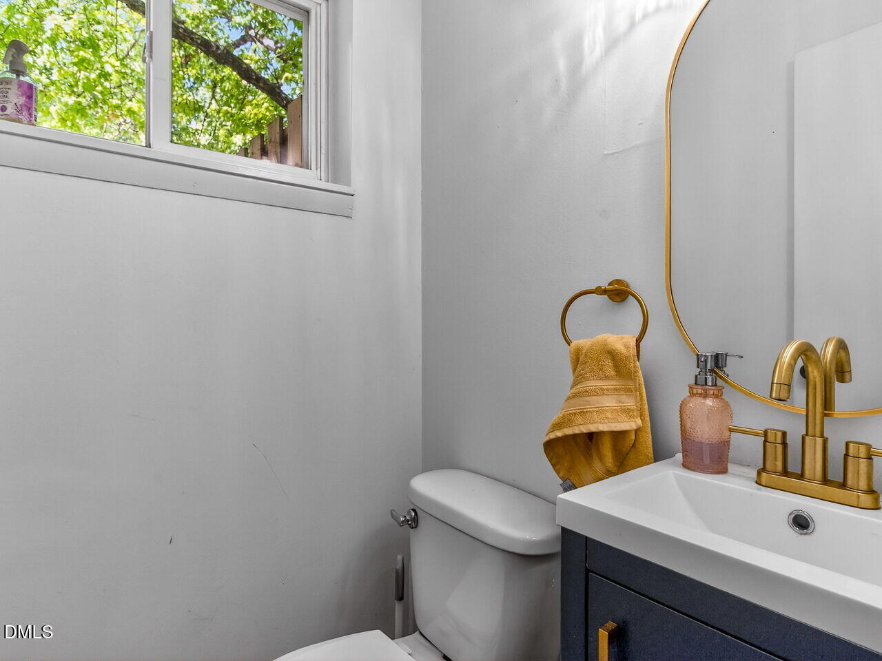 220 Elizabeth Street Apt A3