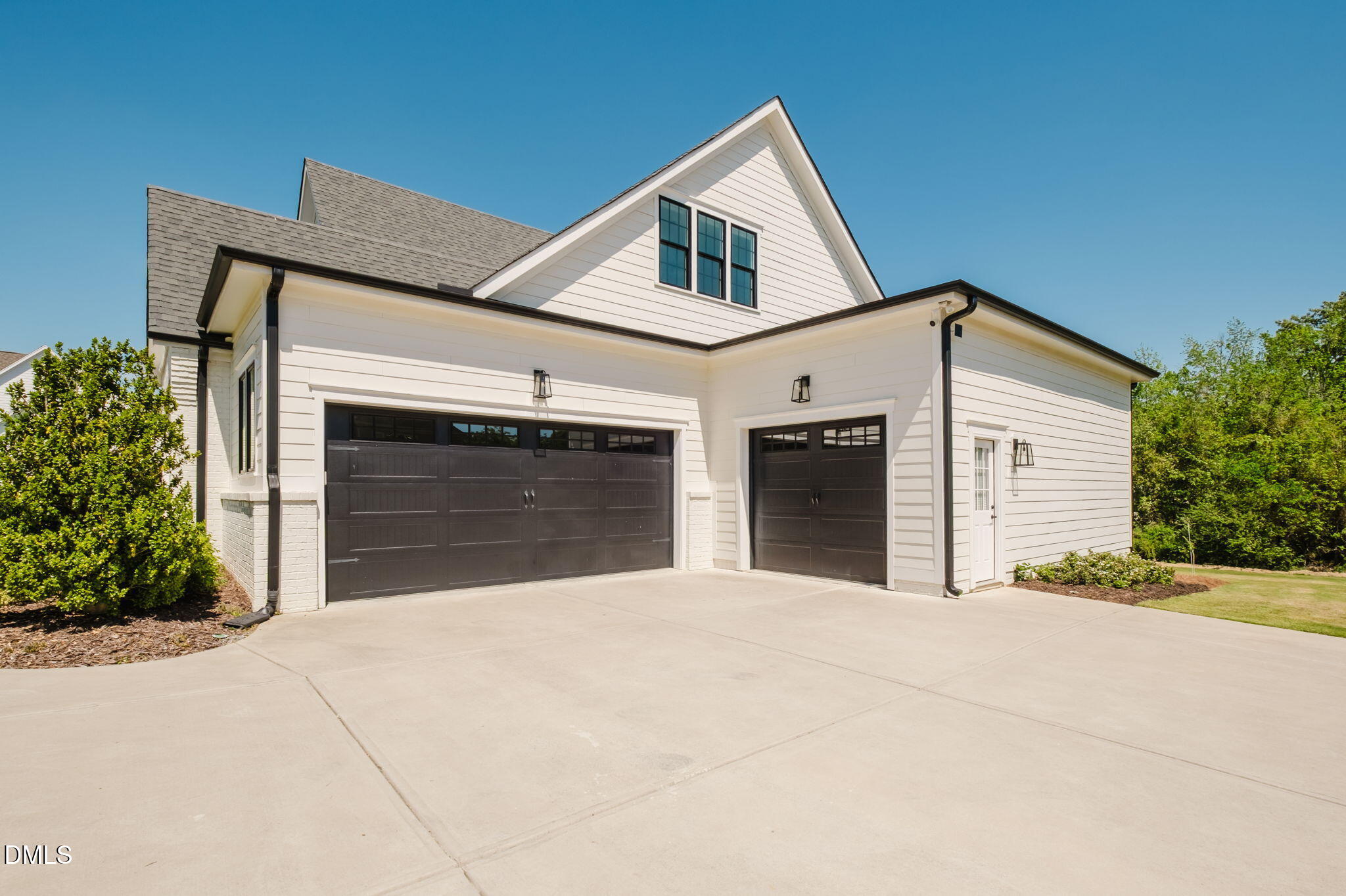 119 Rolling Woods Court