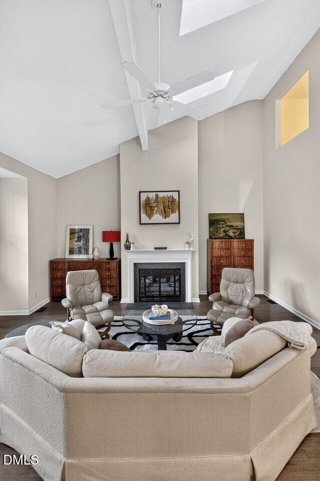 386 Lyndfield Cl W