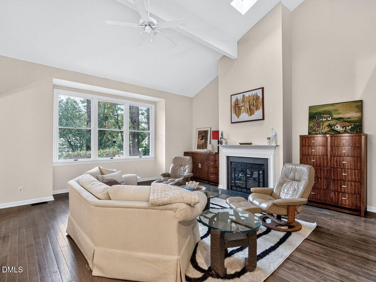 386 Lyndfield Cl W