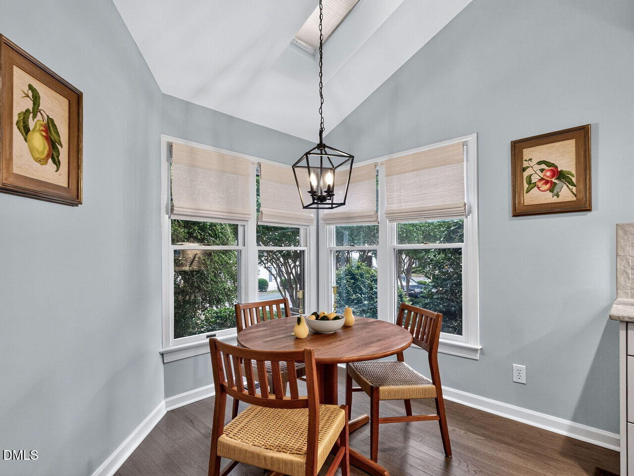 386 Lyndfield Cl W