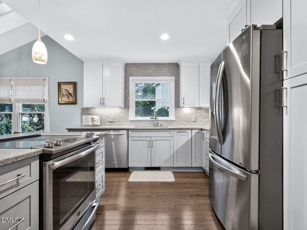 386 Lyndfield Cl W