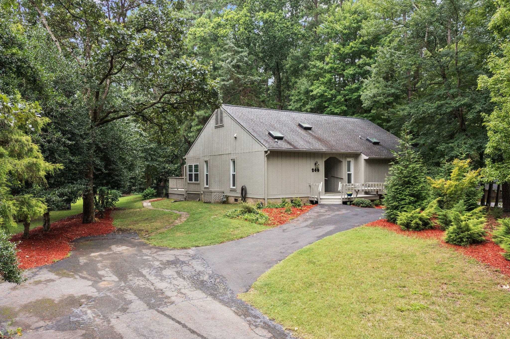 266 Clover Thatch