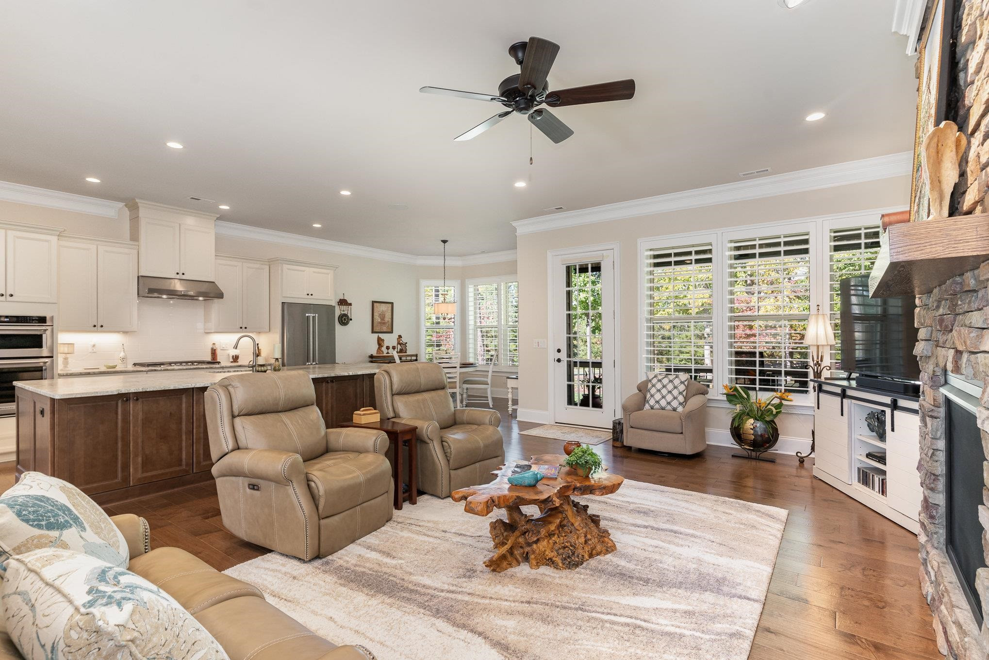 8049 Keyland Pl