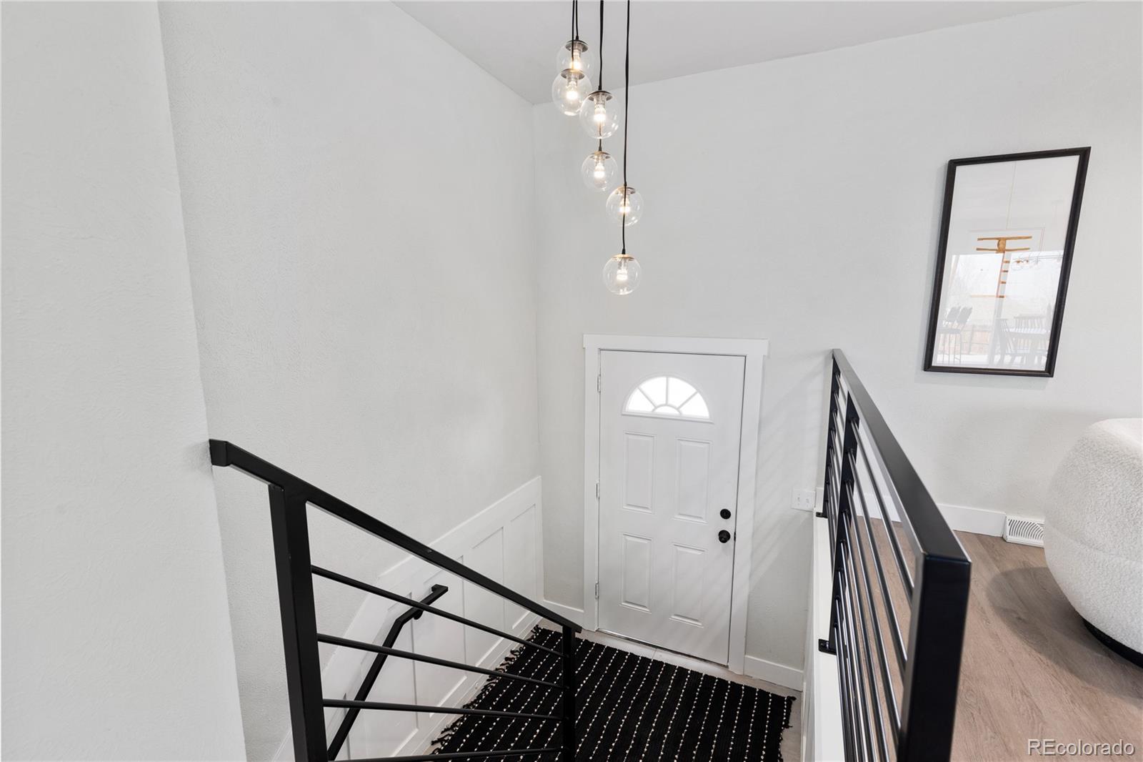 527 Leona Drive