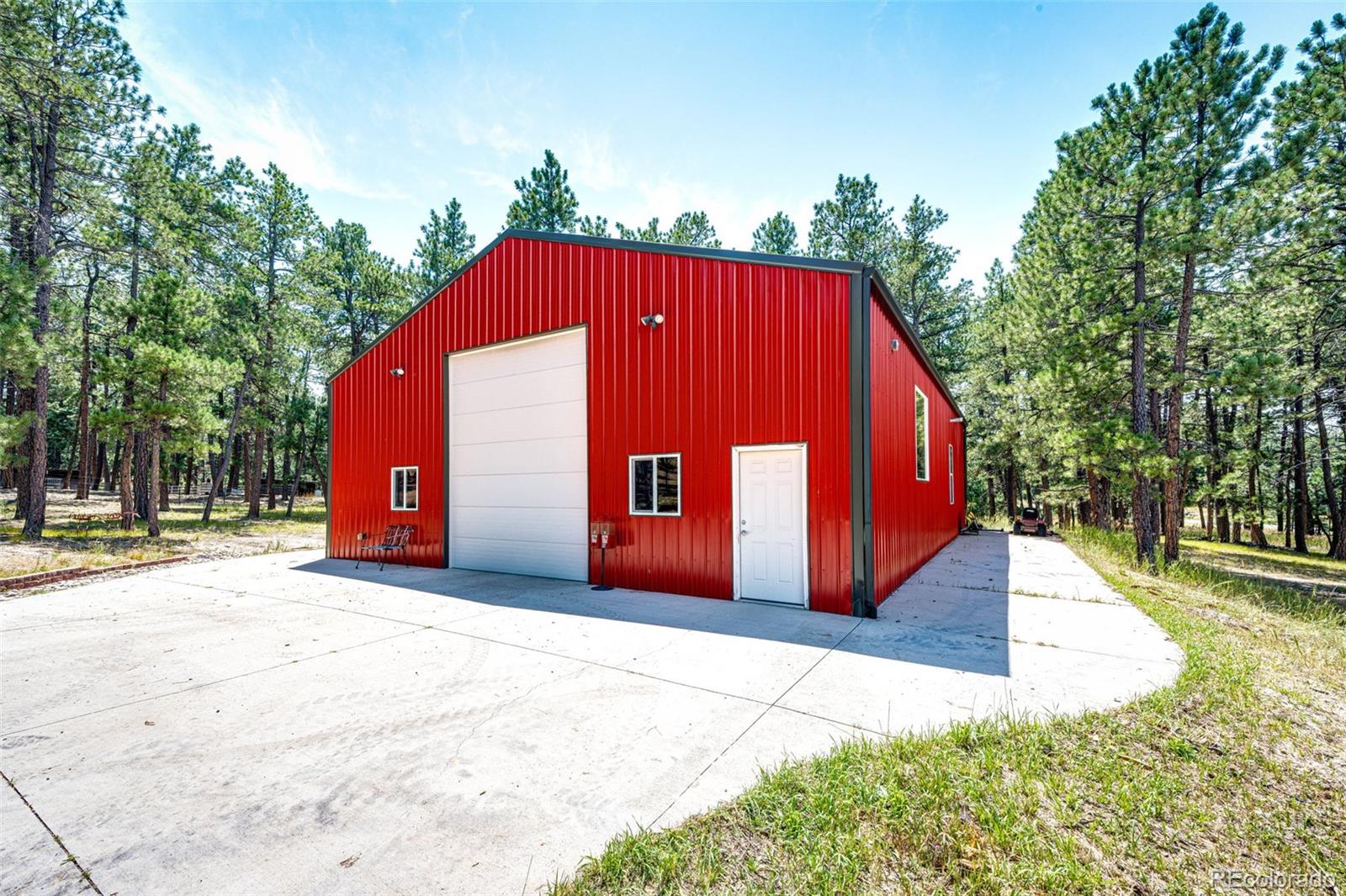 36451 Forest Trail