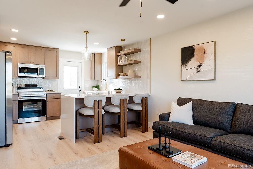 1105 S Raleigh Street