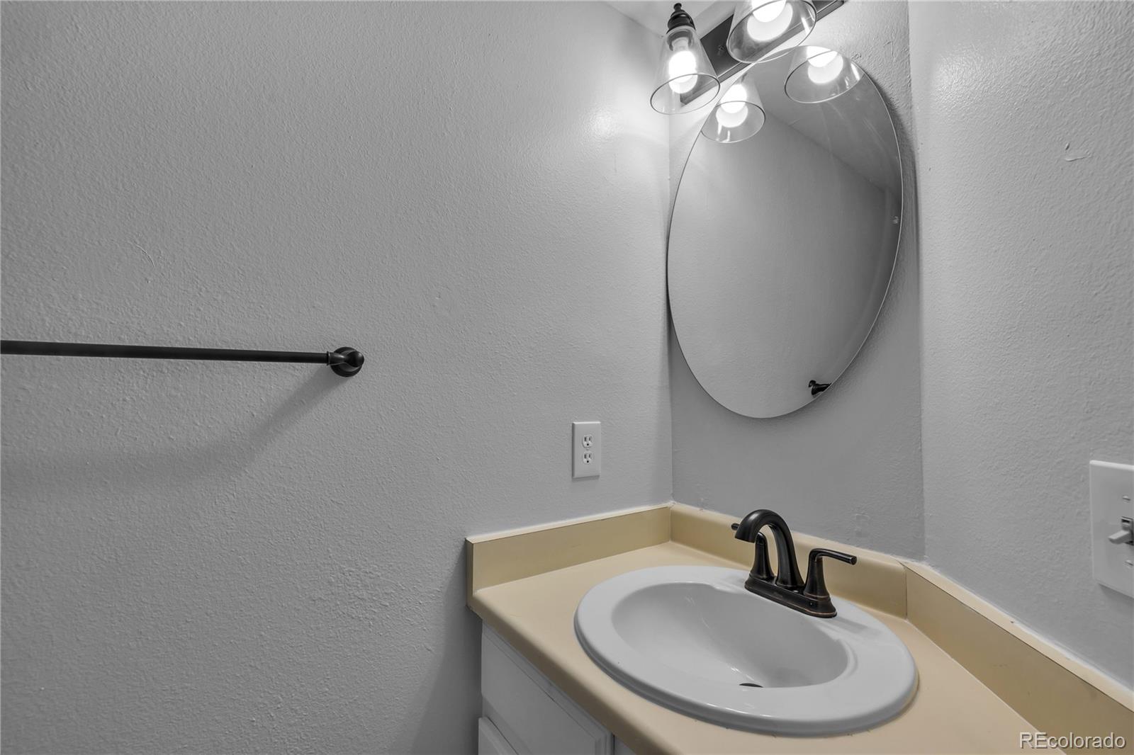 8765 W Cornell Avenue Unit: 4
