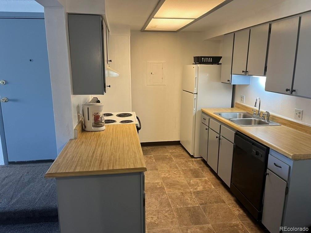 2929 W Floyd Avenue Unit: 211