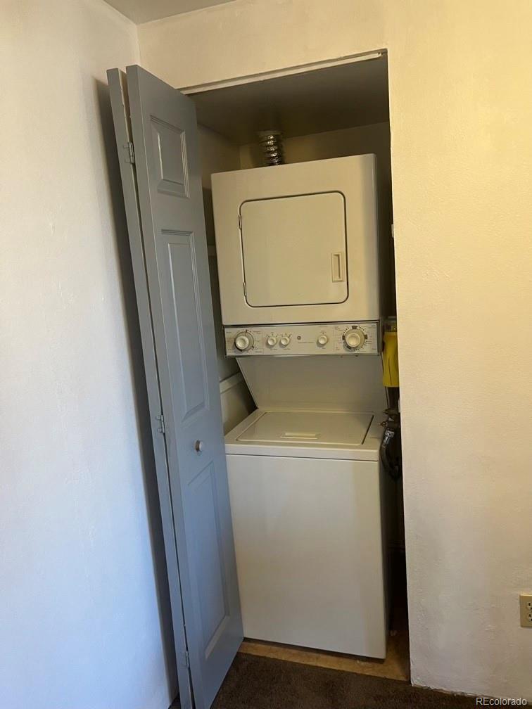 2929 W Floyd Avenue Unit: 211