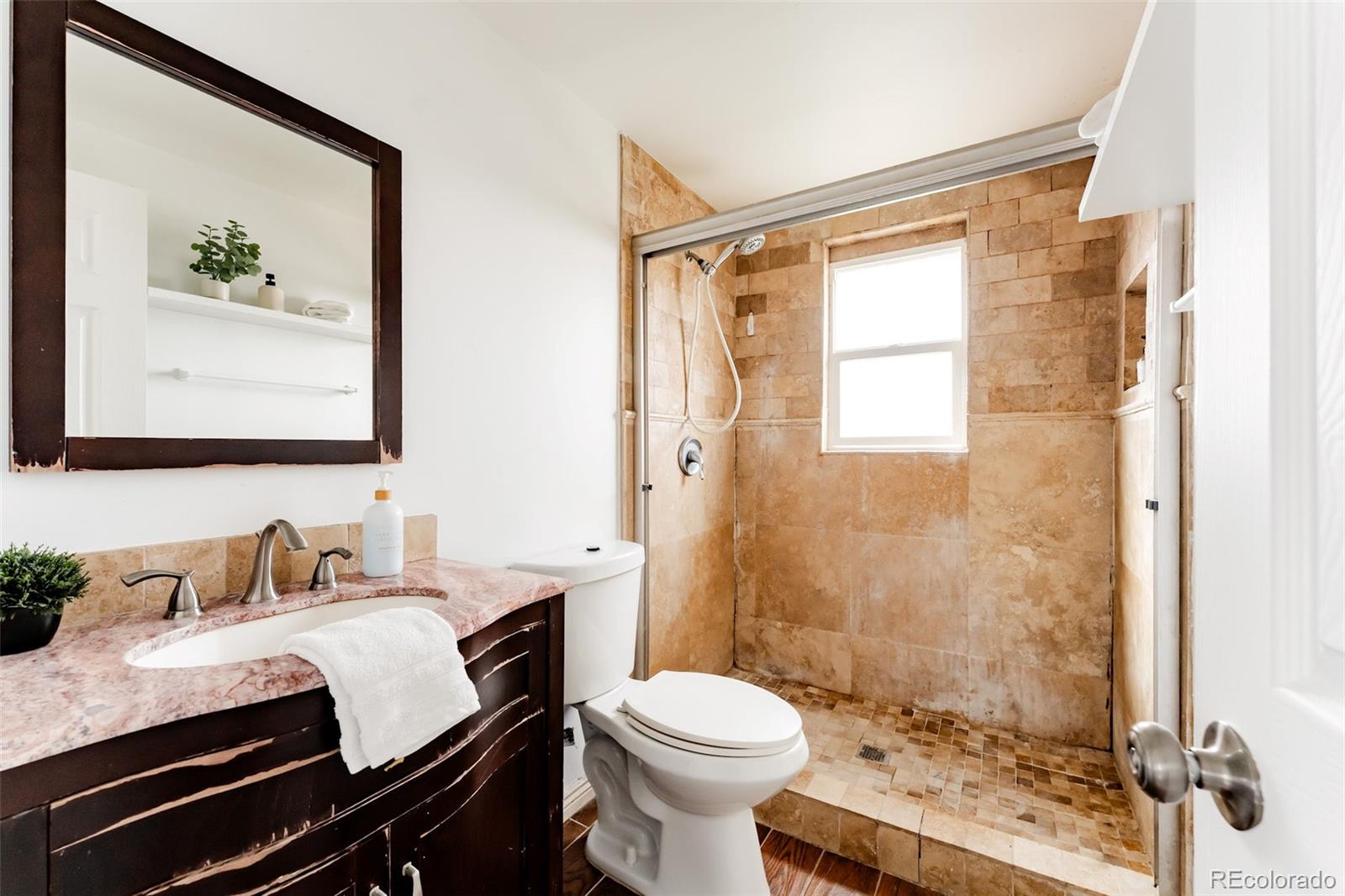 135 S Raleigh Street