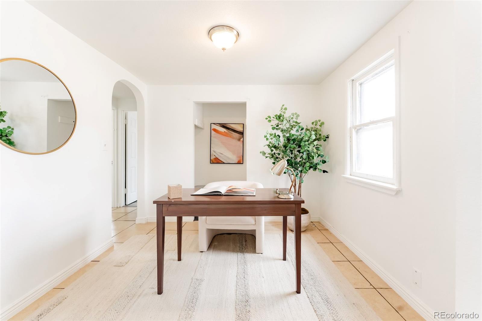 135 S Raleigh Street