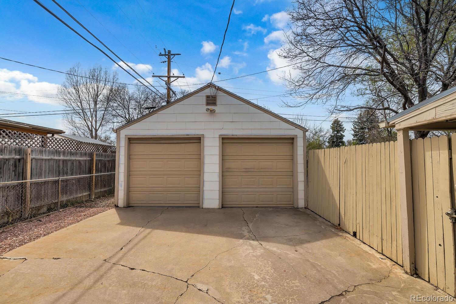 2205 S Knox Court