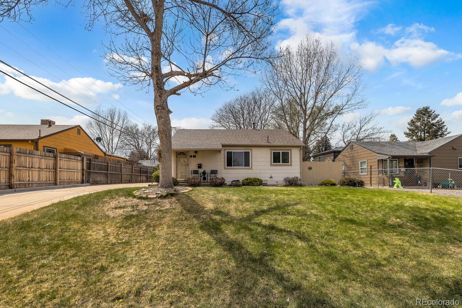 2205 S Knox Court