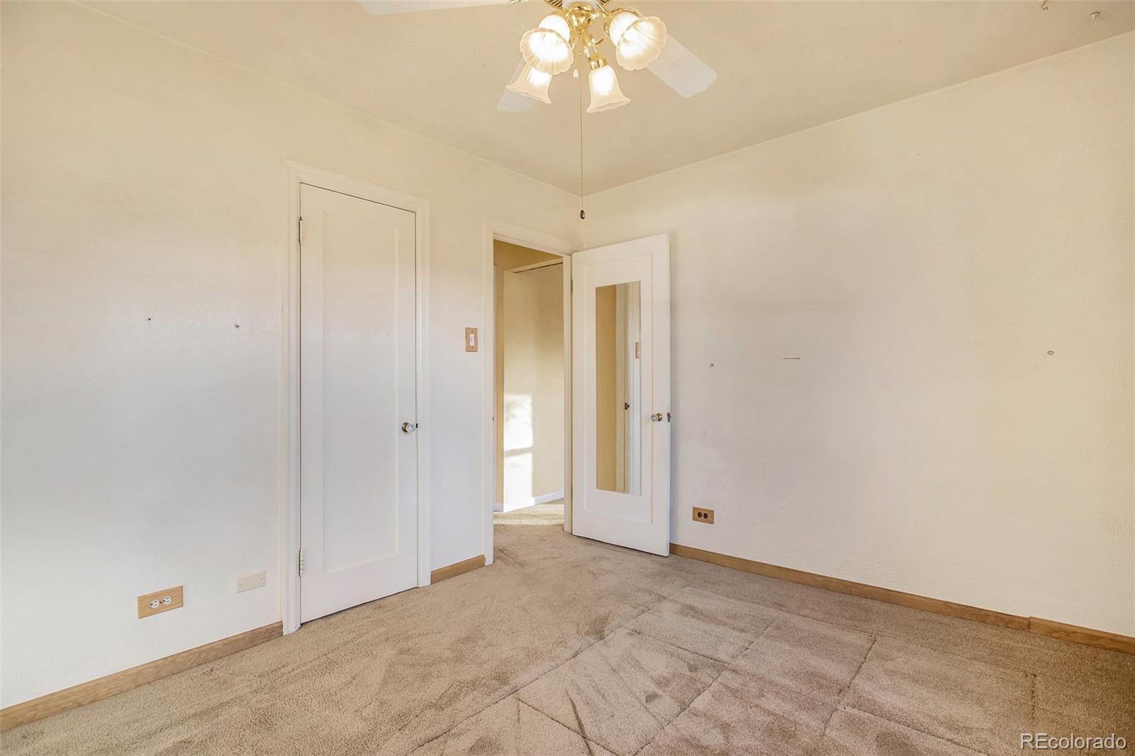 1920 S Knox Court