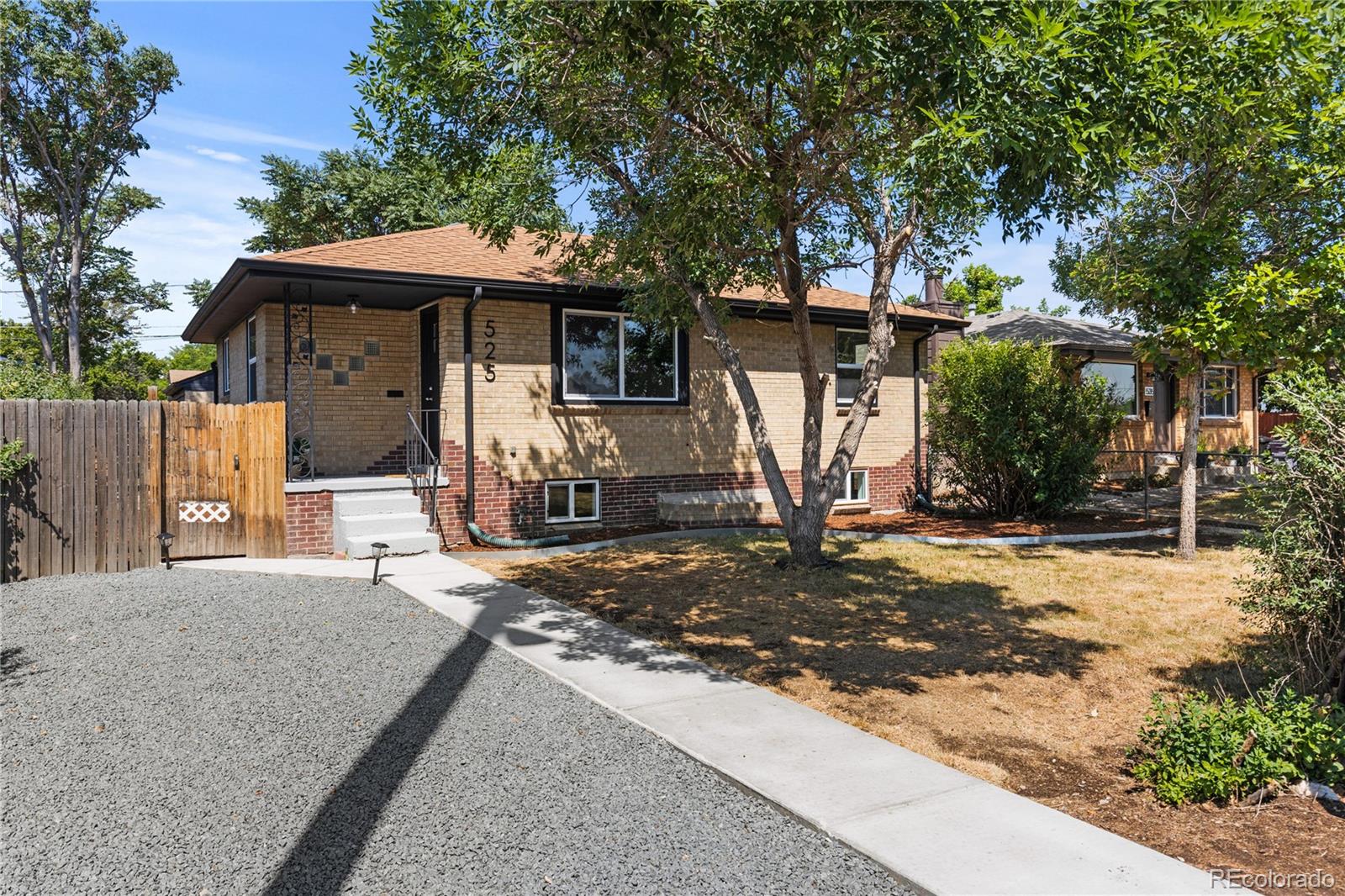 525 Perry Street