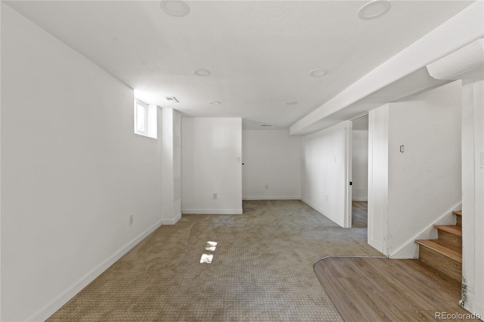 525 Perry Street