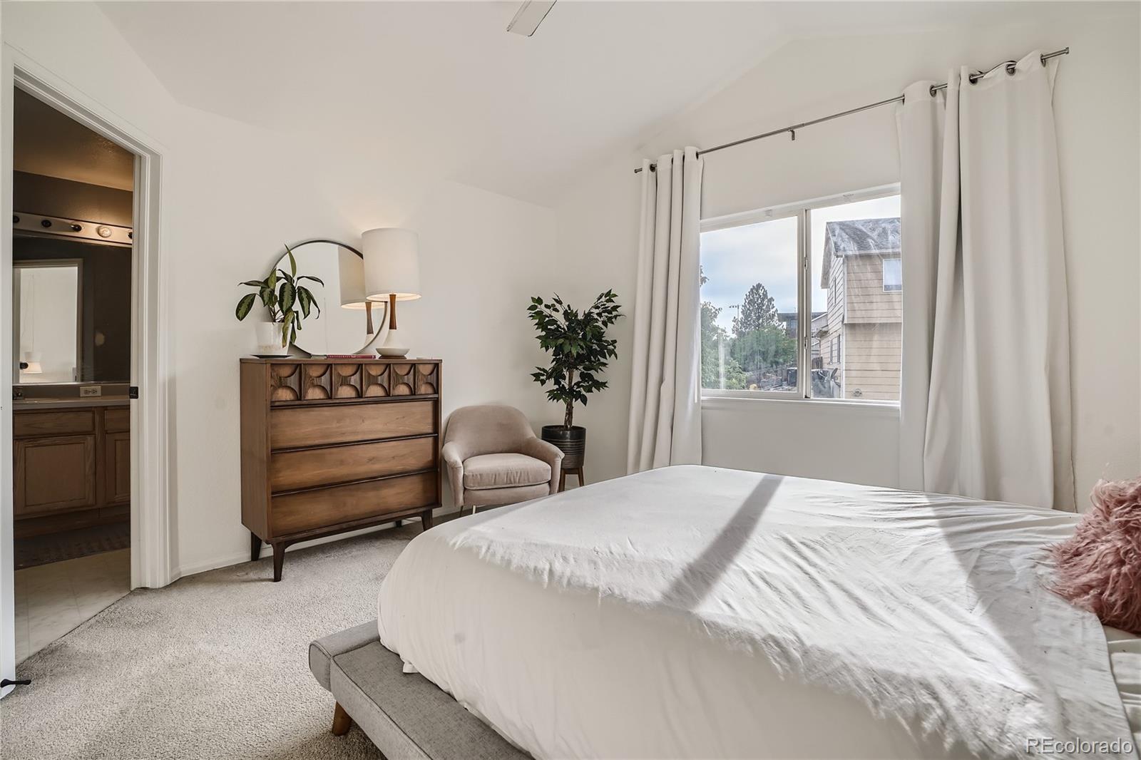 9511 Columbine Court