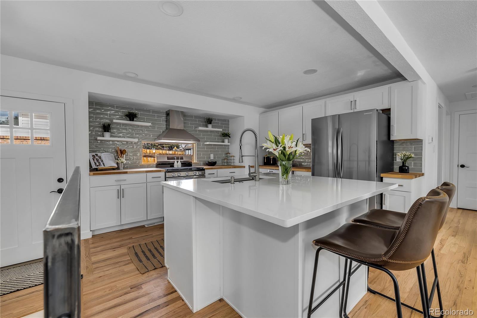 1896 S Saulsbury Court