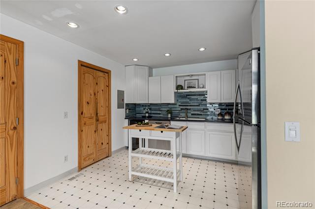 5250 S Huron Way Unit: 12-102