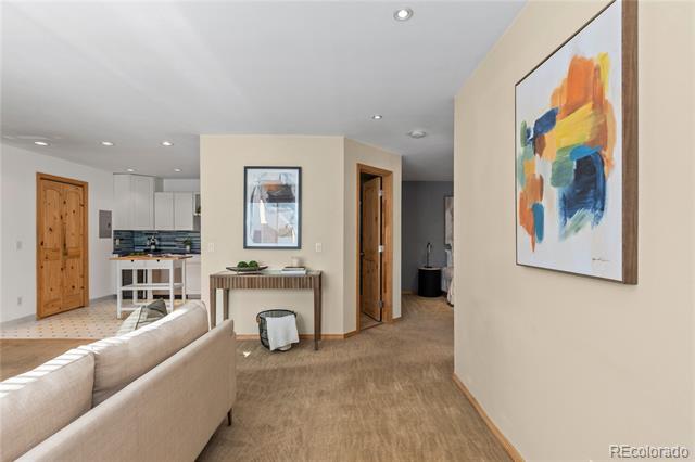 5250 S Huron Way Unit: 12-102