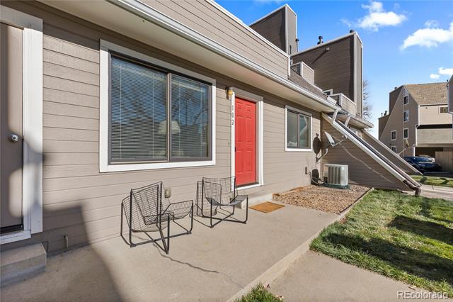 5250 S Huron Way Unit: 12-102