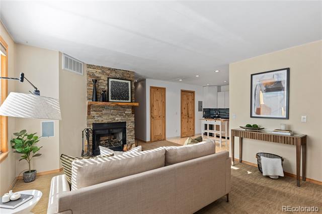 5250 S Huron Way Unit: 12-102
