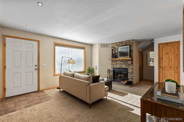 5250 S Huron Way Unit: 12-102