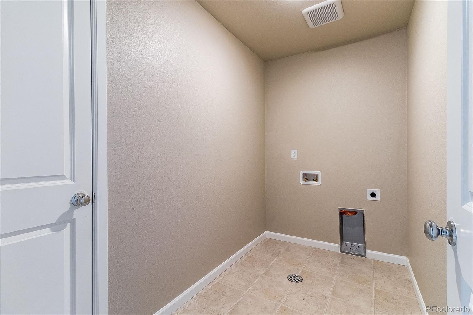 10581 Paris Street Unit: 1004