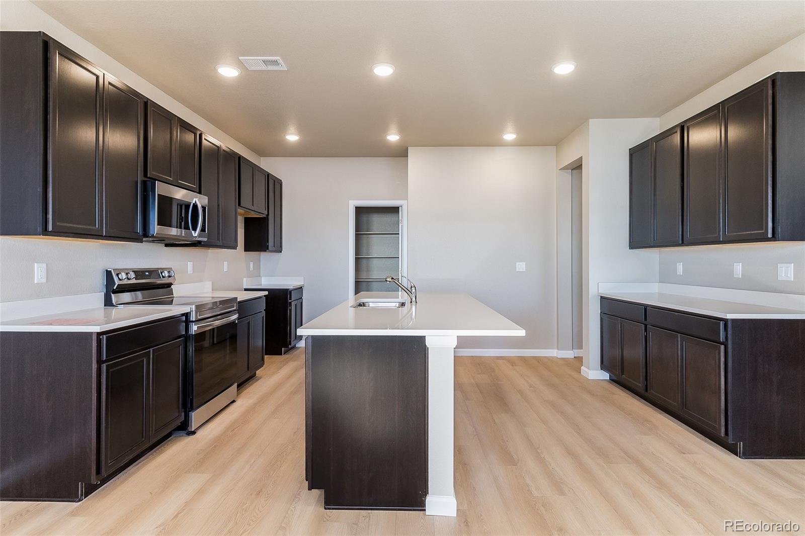 10581 Paris Street Unit: 1004