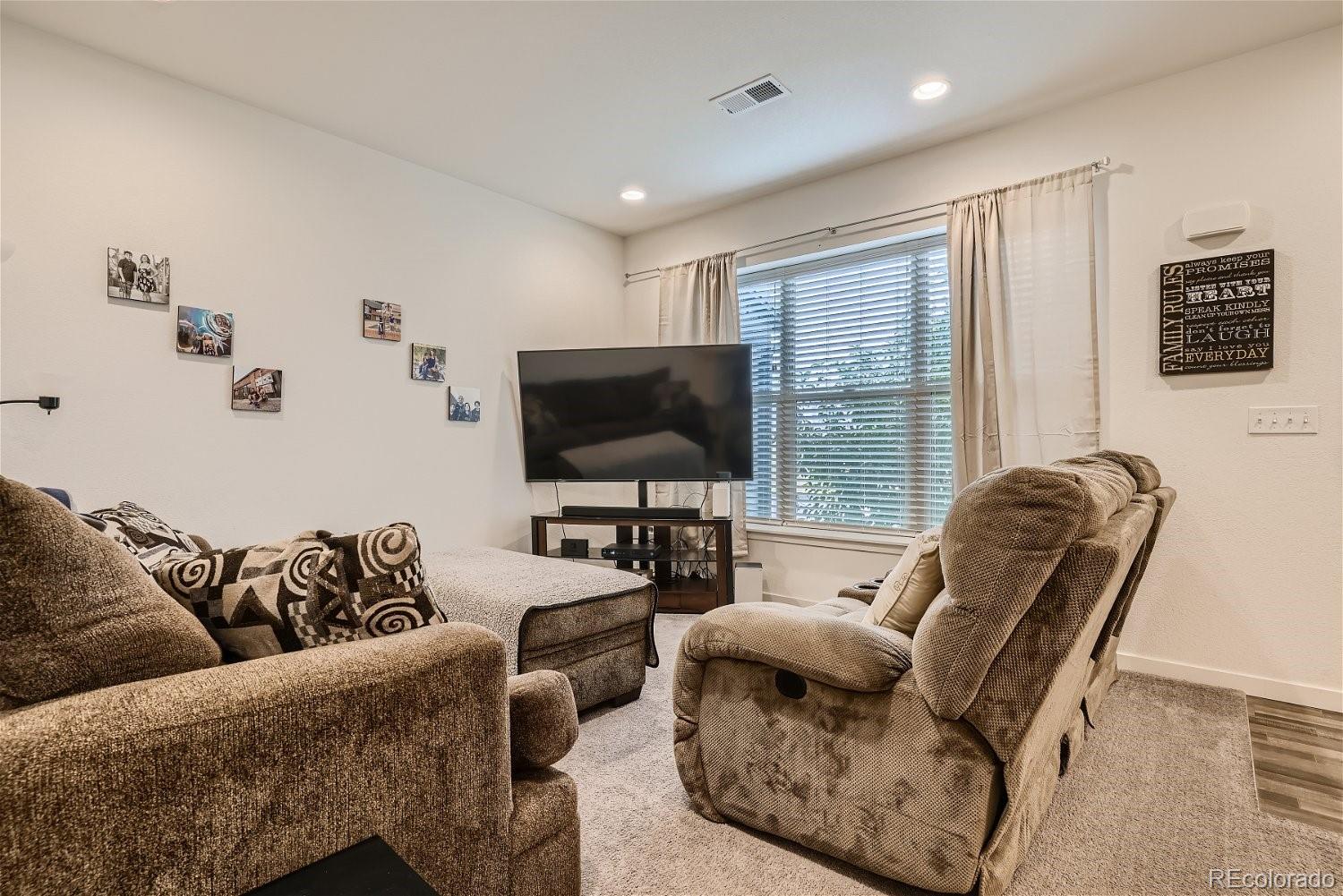 10287 E 56th Place