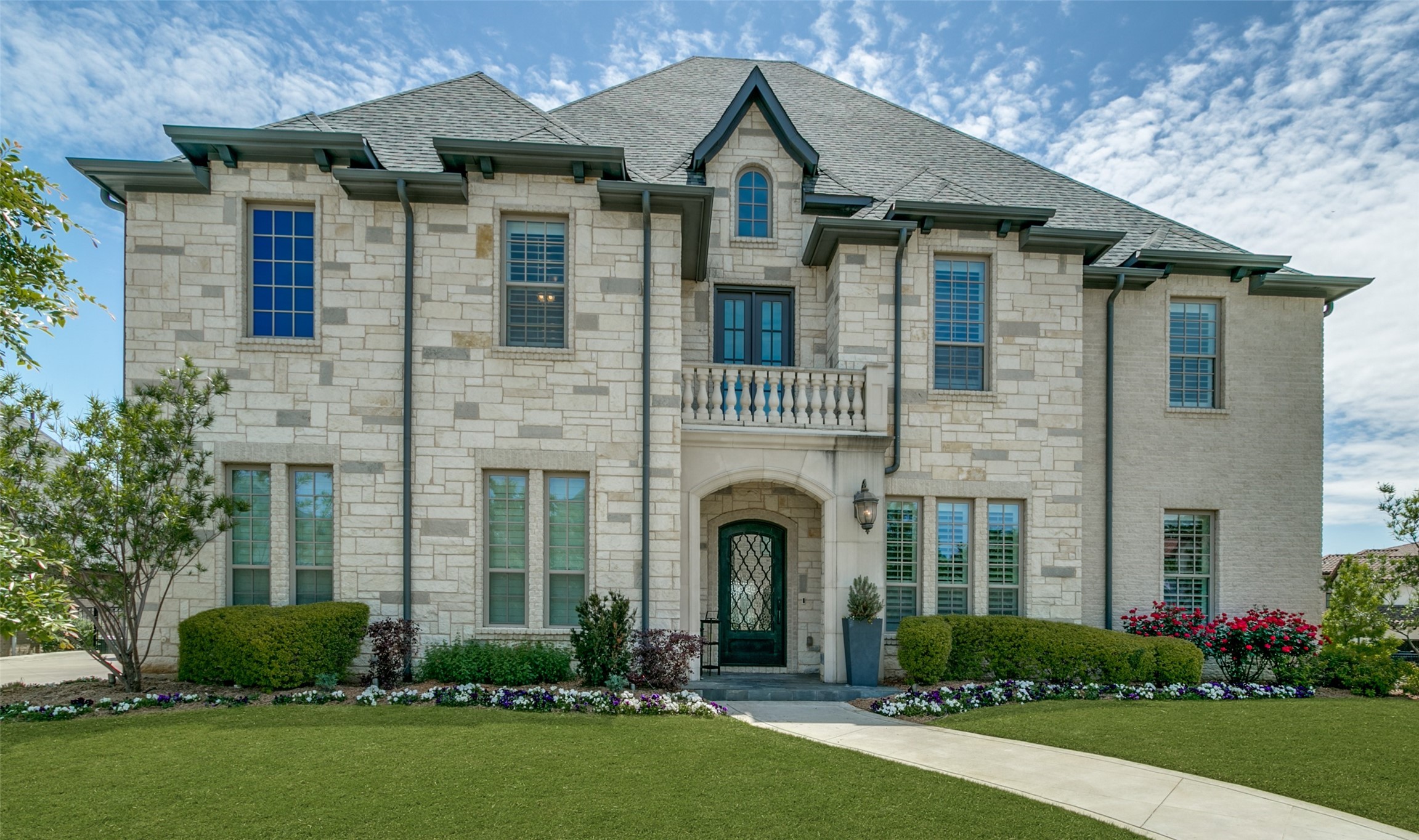 801 Champagne Drive