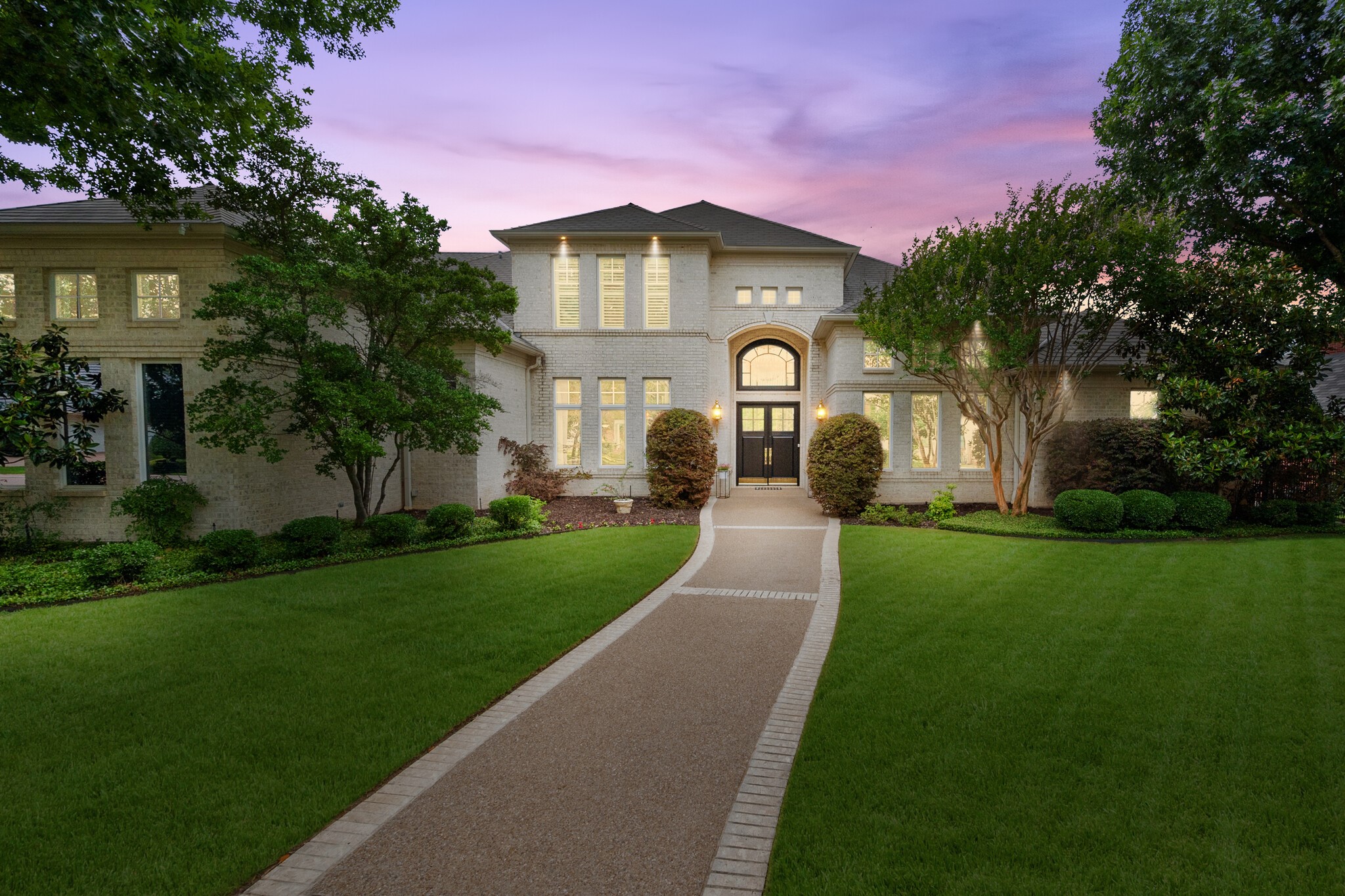 5824 Forest Highlands Drive