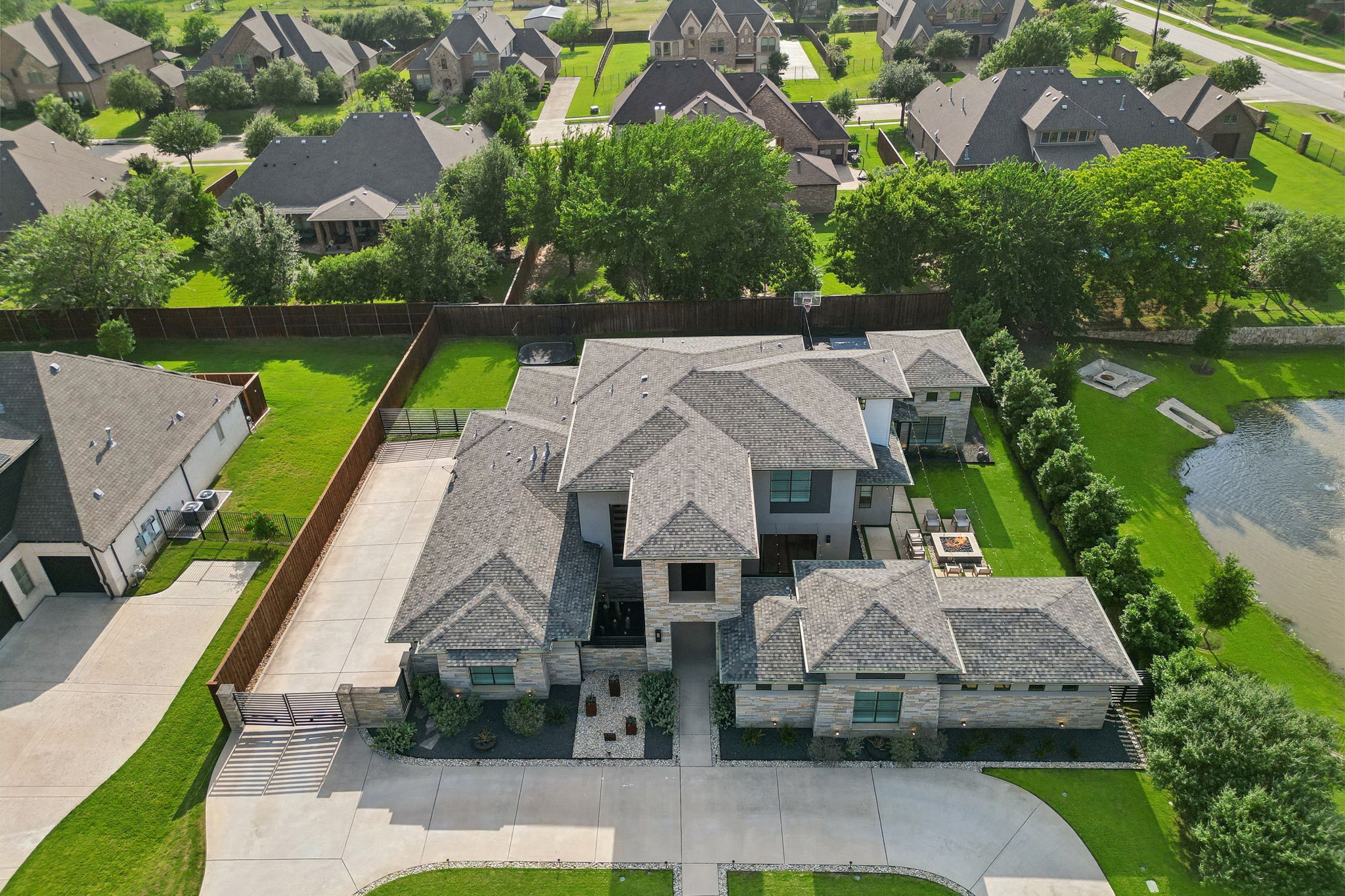 6200 Legacy Trail