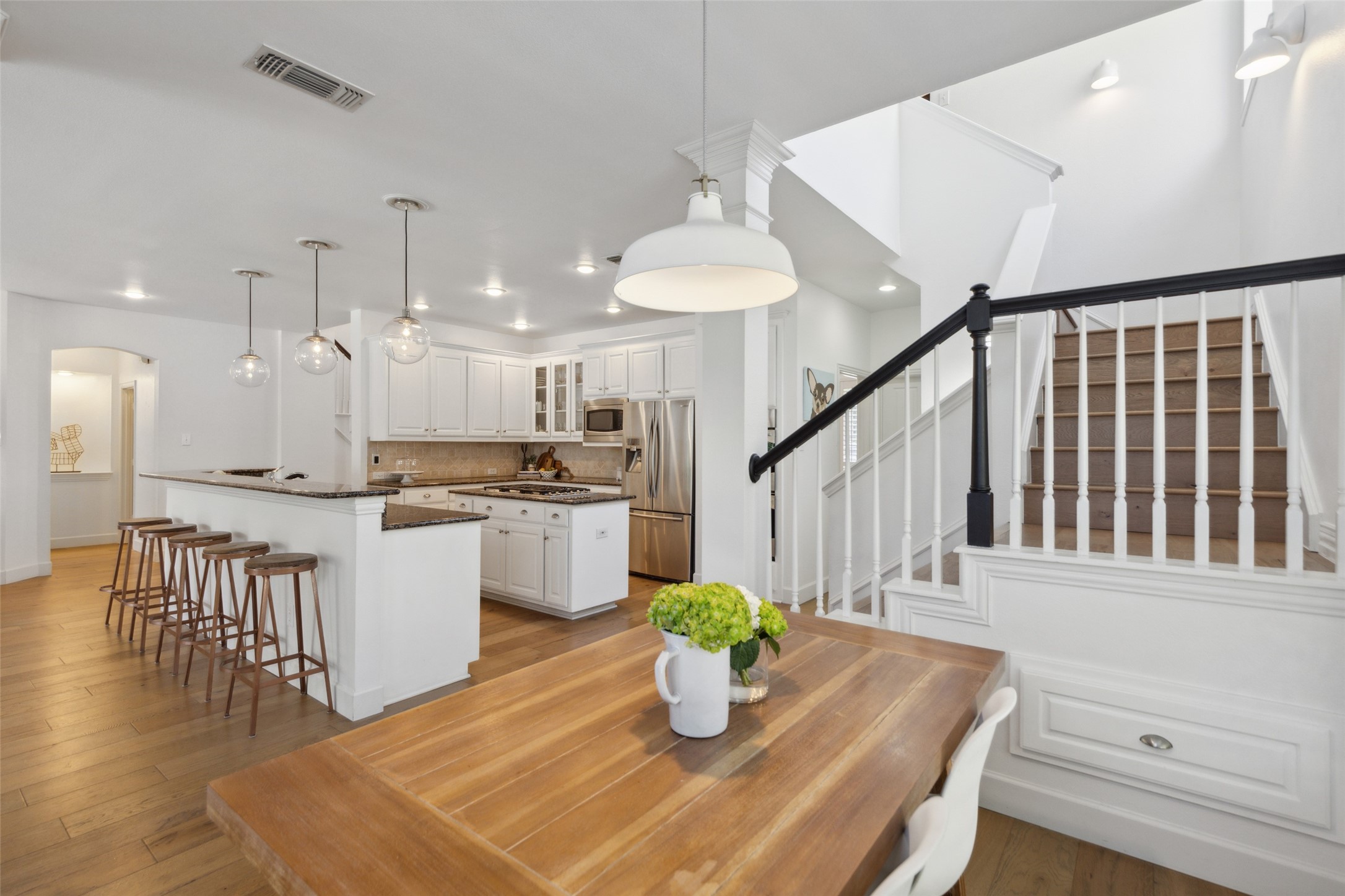 807 Caroline Lane