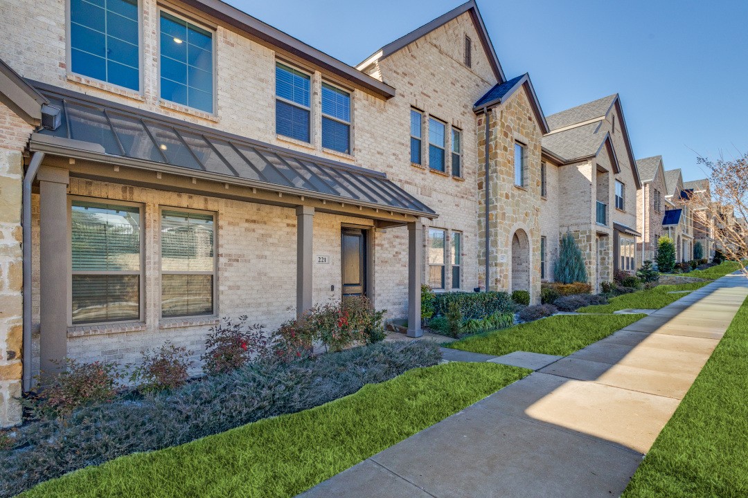 221 McConathy Way