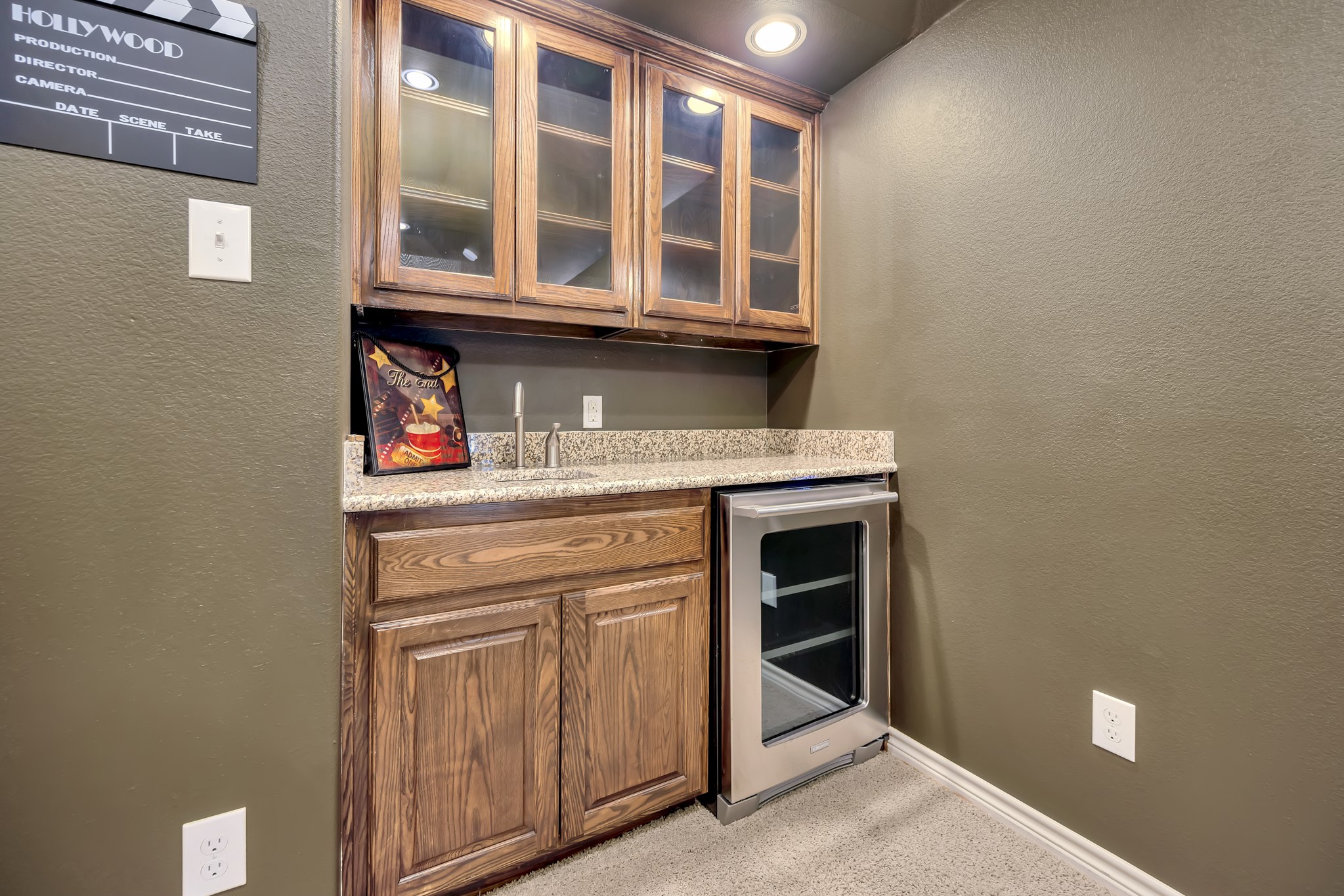 2805 Stackhouse Street