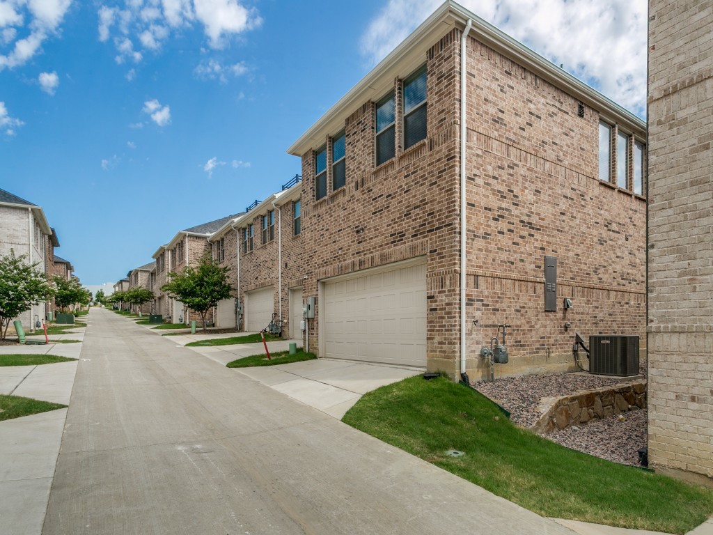 237 Mcconathy Way