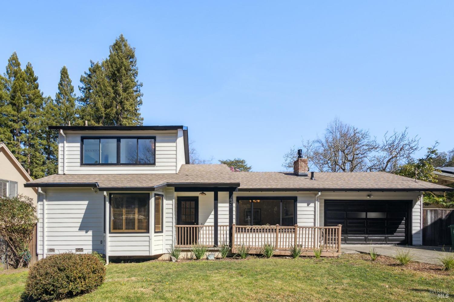 5 Ranch Ln