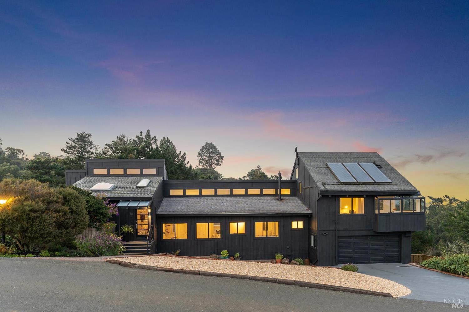 65 Ridge Ave