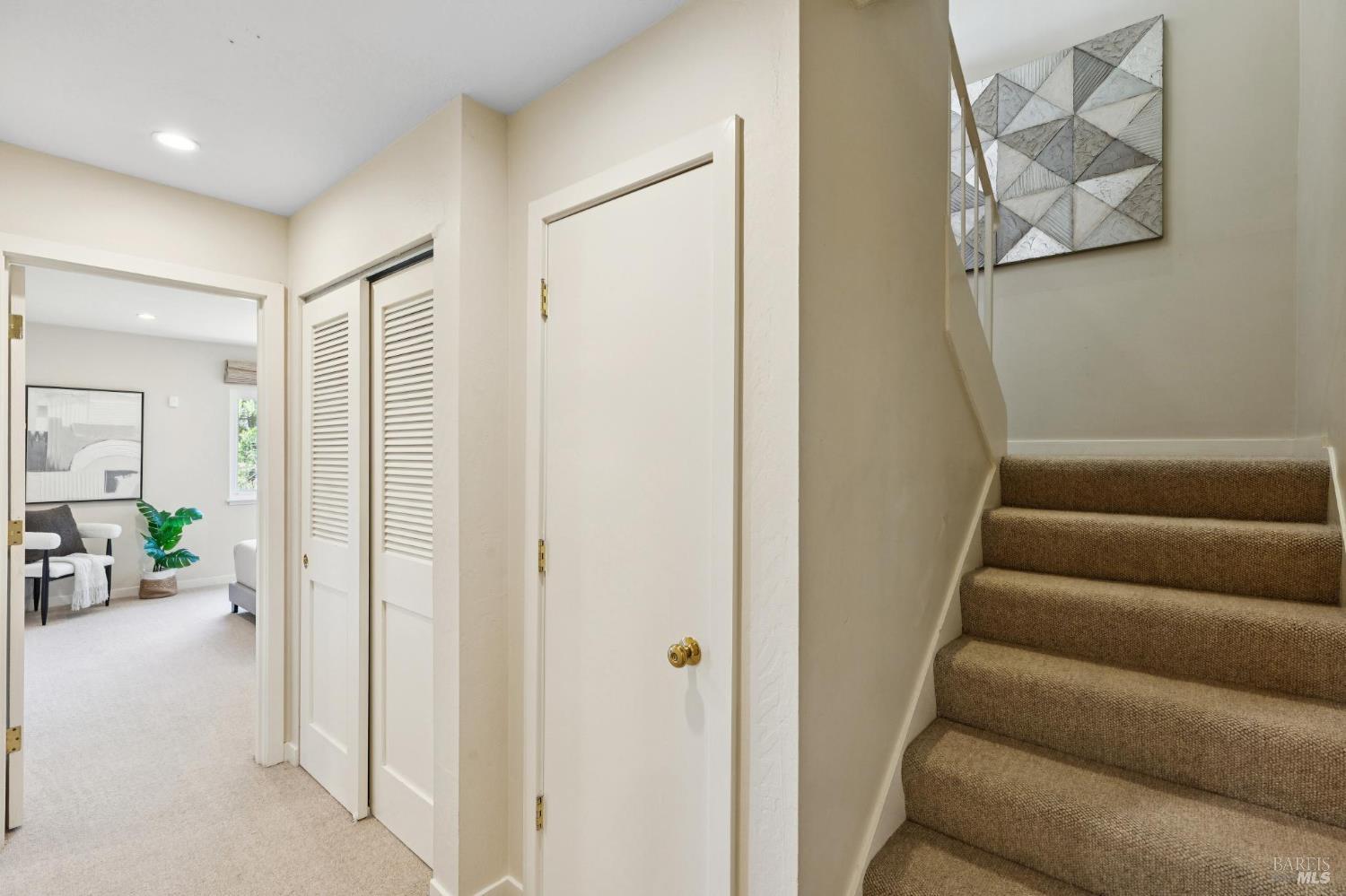 11 Thoreau Cir