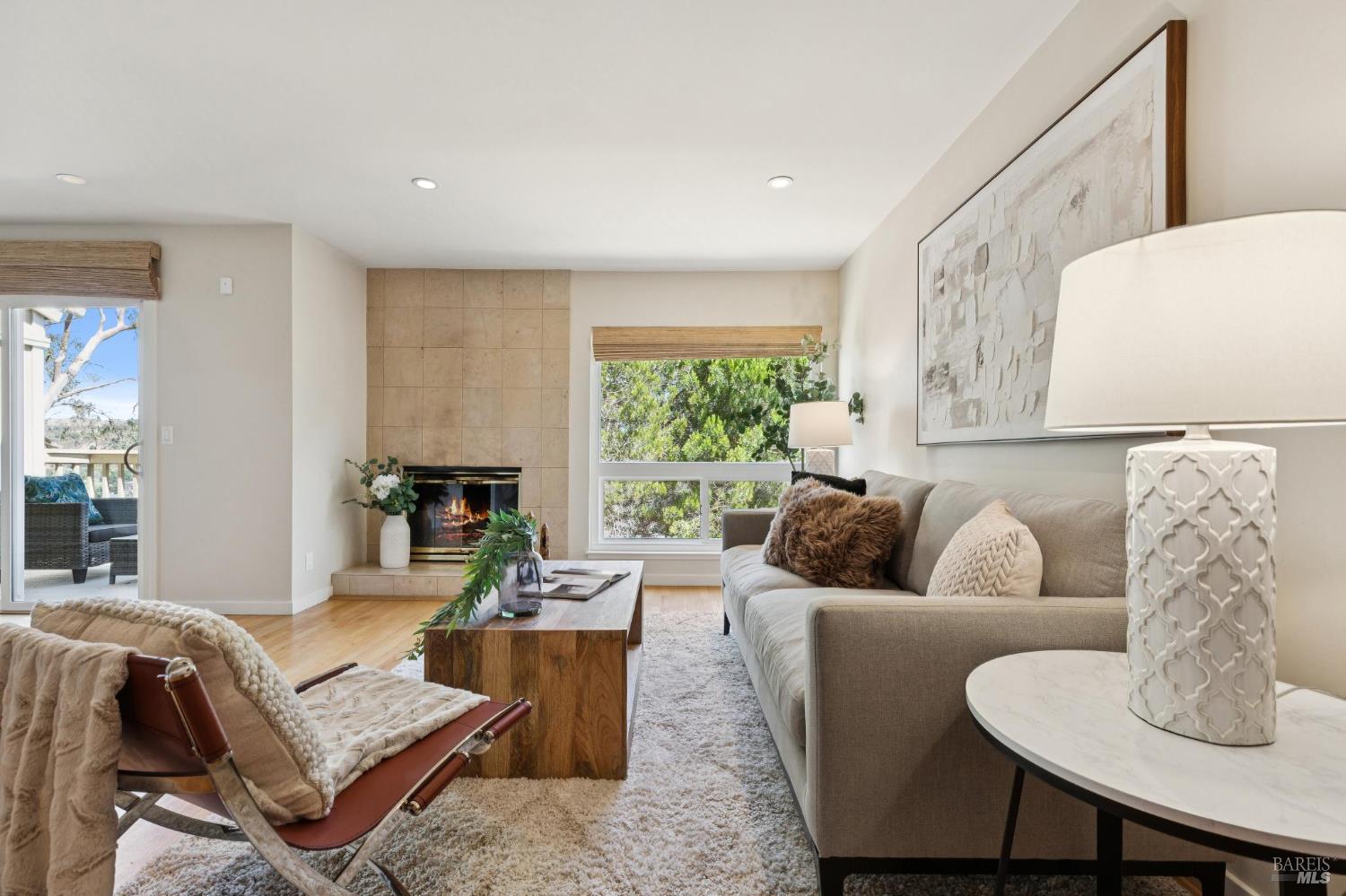 11 Thoreau Cir