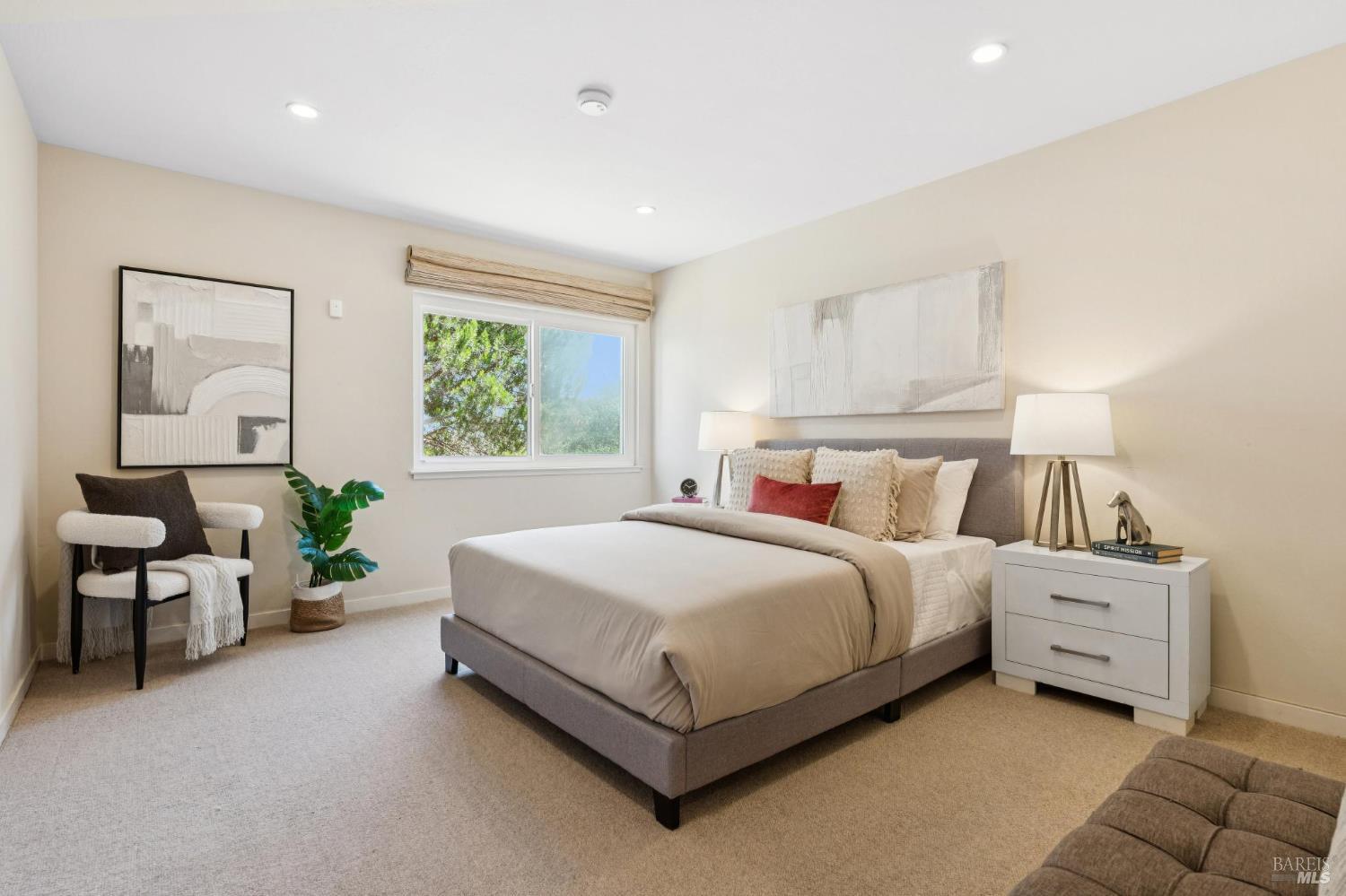 11 Thoreau Cir