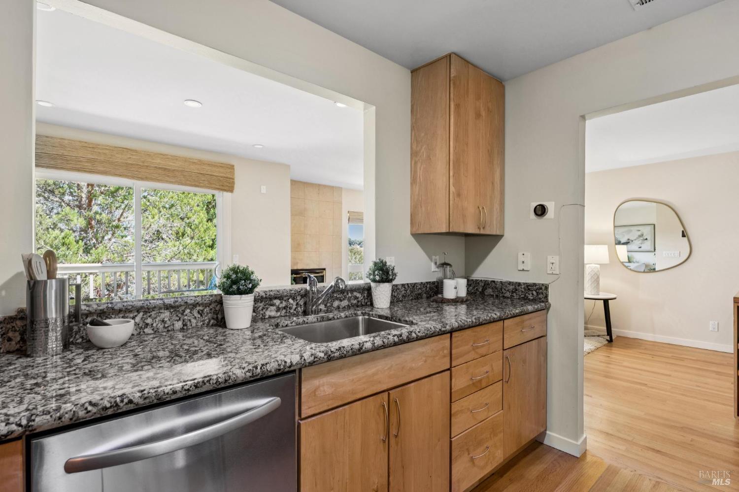 11 Thoreau Cir