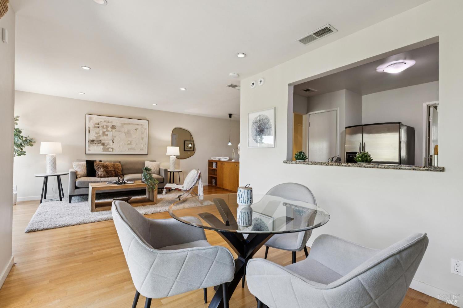 11 Thoreau Cir